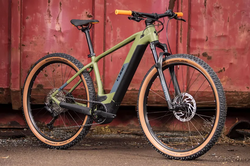 Cube Reaction Hybrid Race 625 Electric Mountain Bike in Green-5