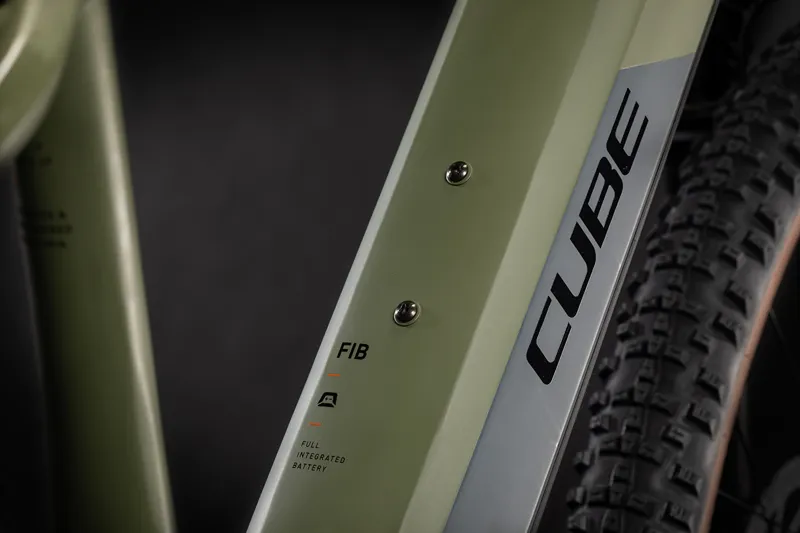 Cube Reaction Hybrid Race 625 Electric Mountain Bike in Green-3
