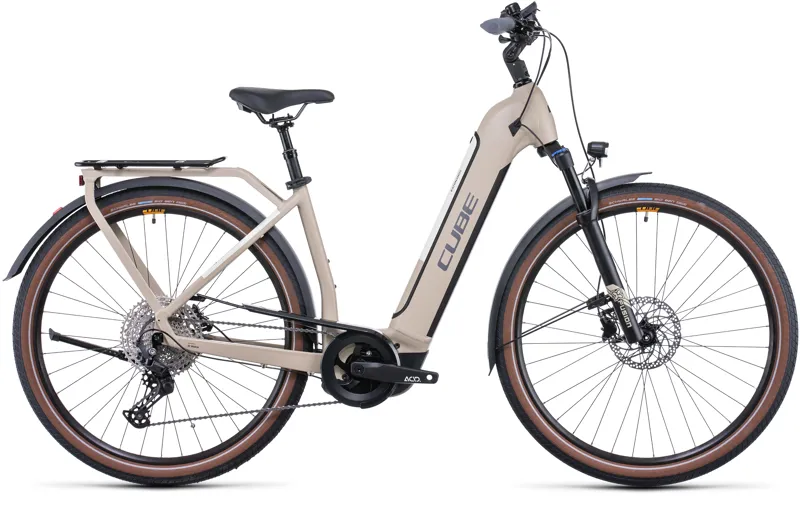 2022 Cube Kathmandu Hybrid Pro 625 