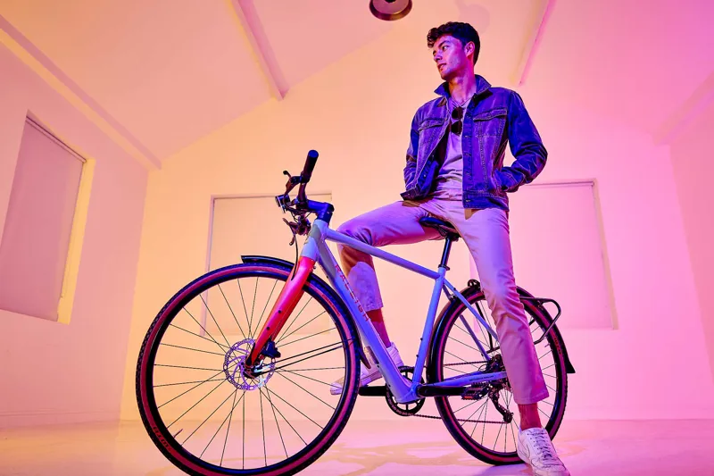 Raleigh Trace Electric Bike Crossbar Grey/Blue-6