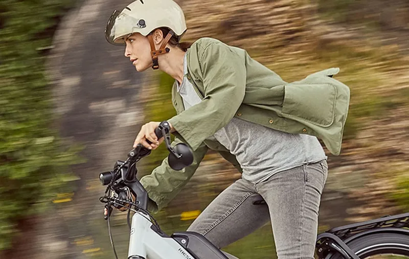 Riese and Muller Load 60 Vario HS Electric Bike White-11