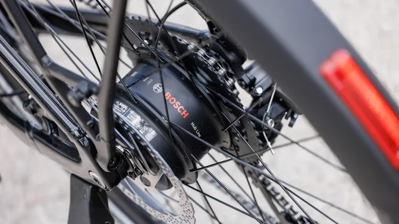 CUBE EDITOR HYBRID ONE 360 FE BLACK Bosch Hub eBike-6