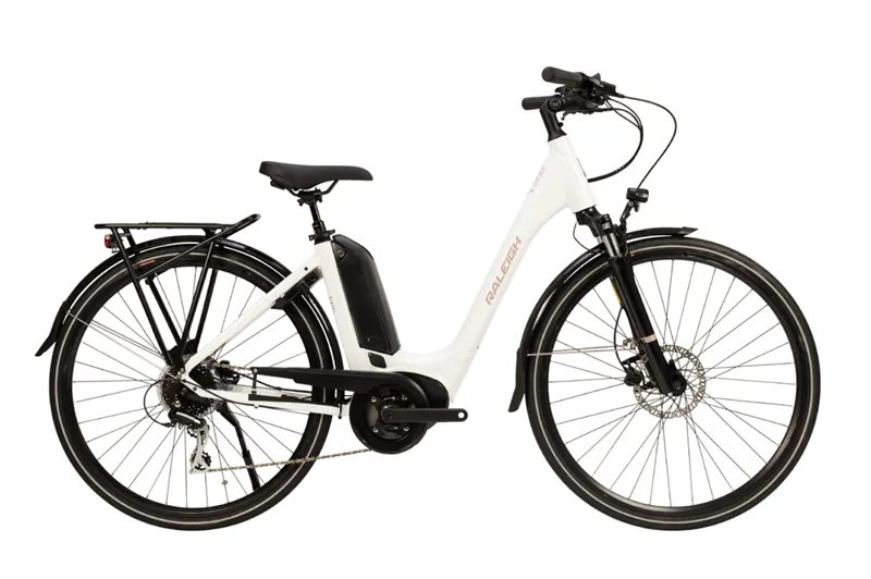 Raleigh Motus Tour Unisex Bosch Electric Bike White