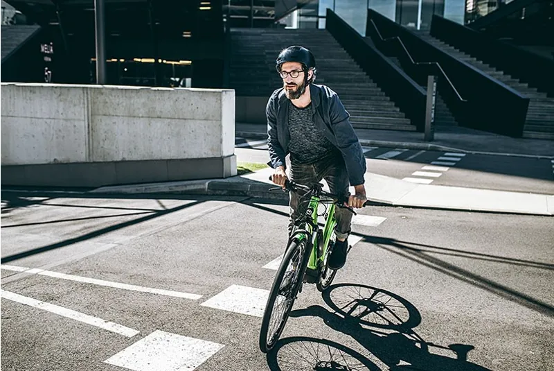 Riese and Muller Roadster Touring HS Electric Bike Black-2